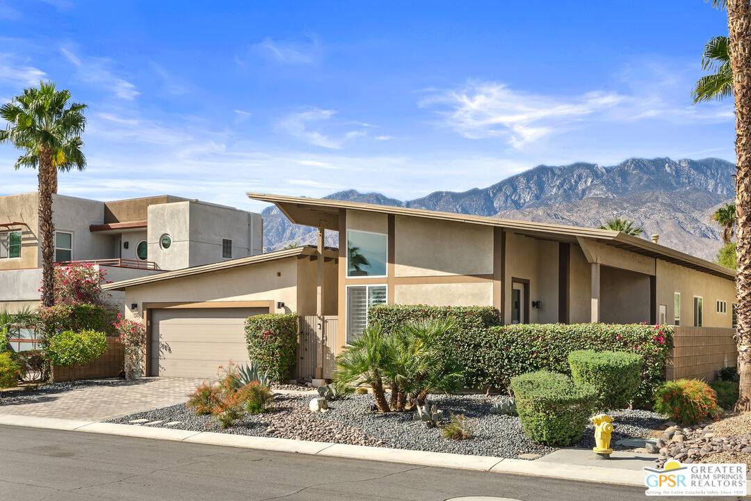 Palm Springs, CA 92262,591 Skylar Ln