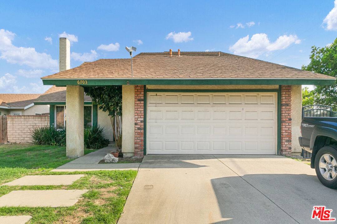 Chino, CA 91710,6703 Poinsettia Ct