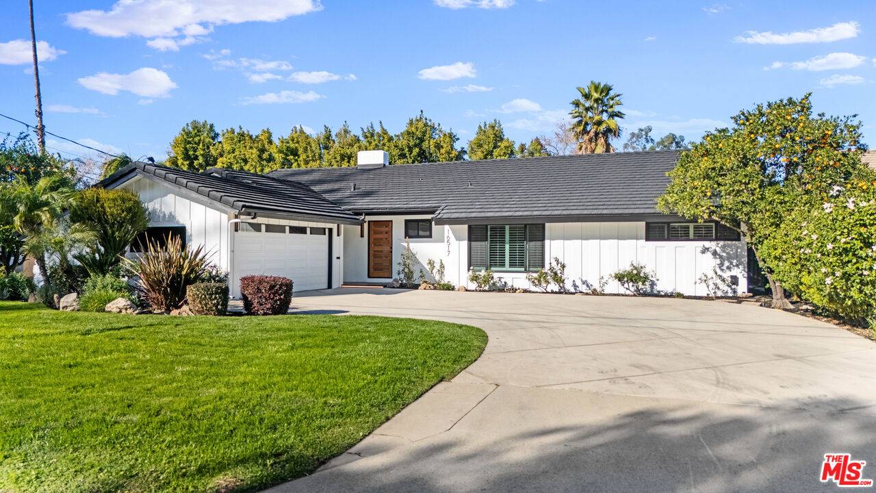 Encino, CA 91436,16517 Hartsook St