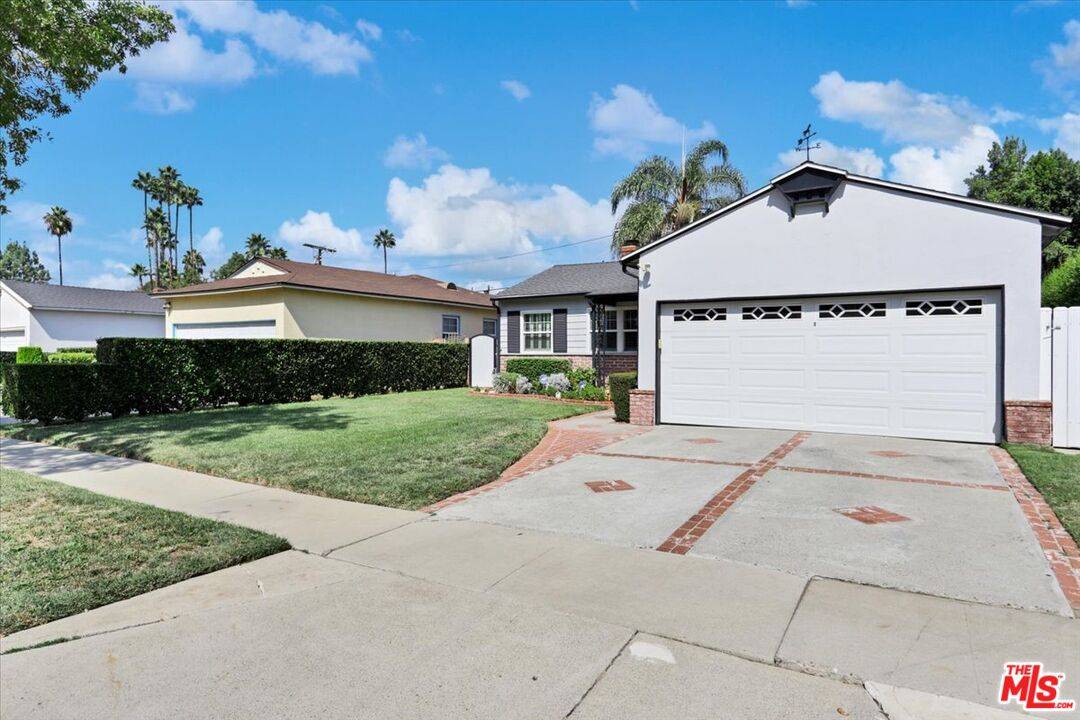 Sherman Oaks, CA 91423,13607 Morrison St