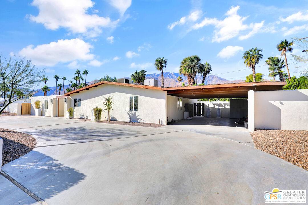 Palm Springs, CA 92262,2341 N Duane Rd