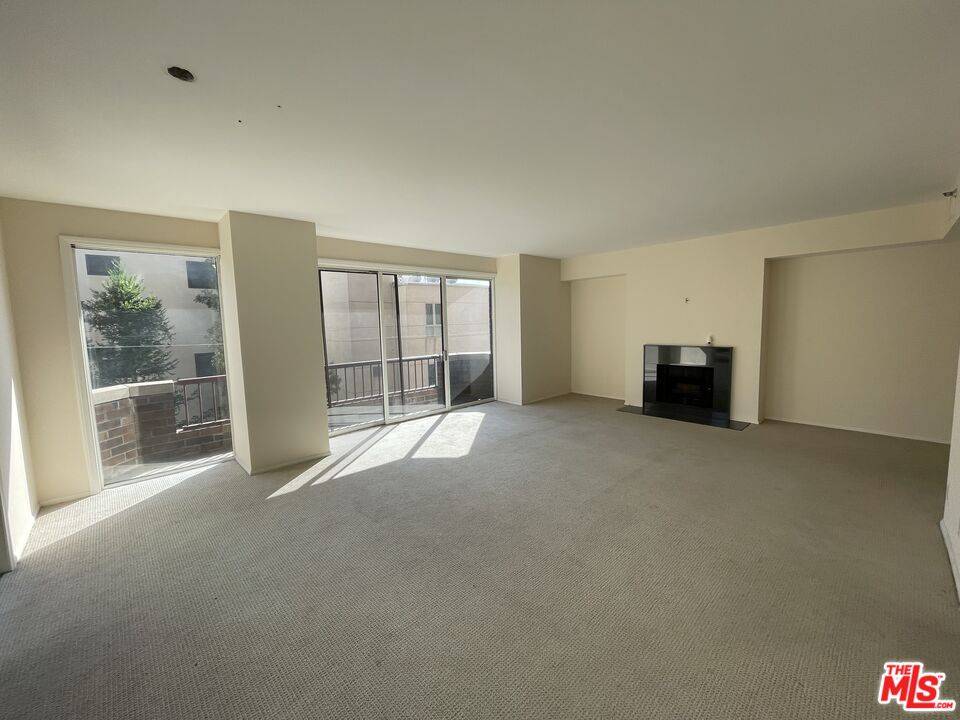 Los Angeles, CA 90024,10550 Wilshire Blvd #304