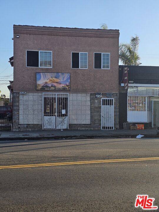 Los Angeles, CA 90047,1714 W Florence Ave