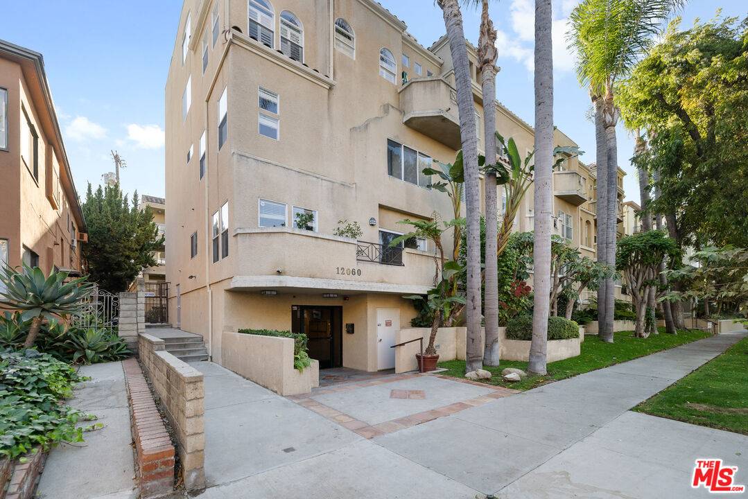 Studio City, CA 91604,12060 Hoffman St #205