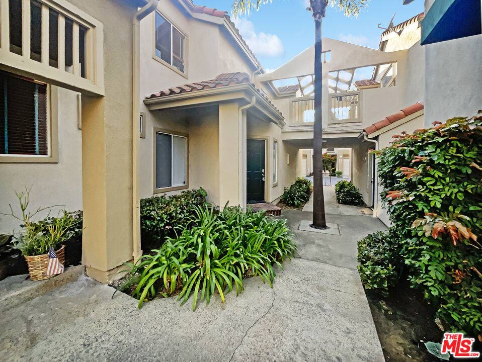 Laguna Niguel, CA 92677,14 Coral Rdg #114