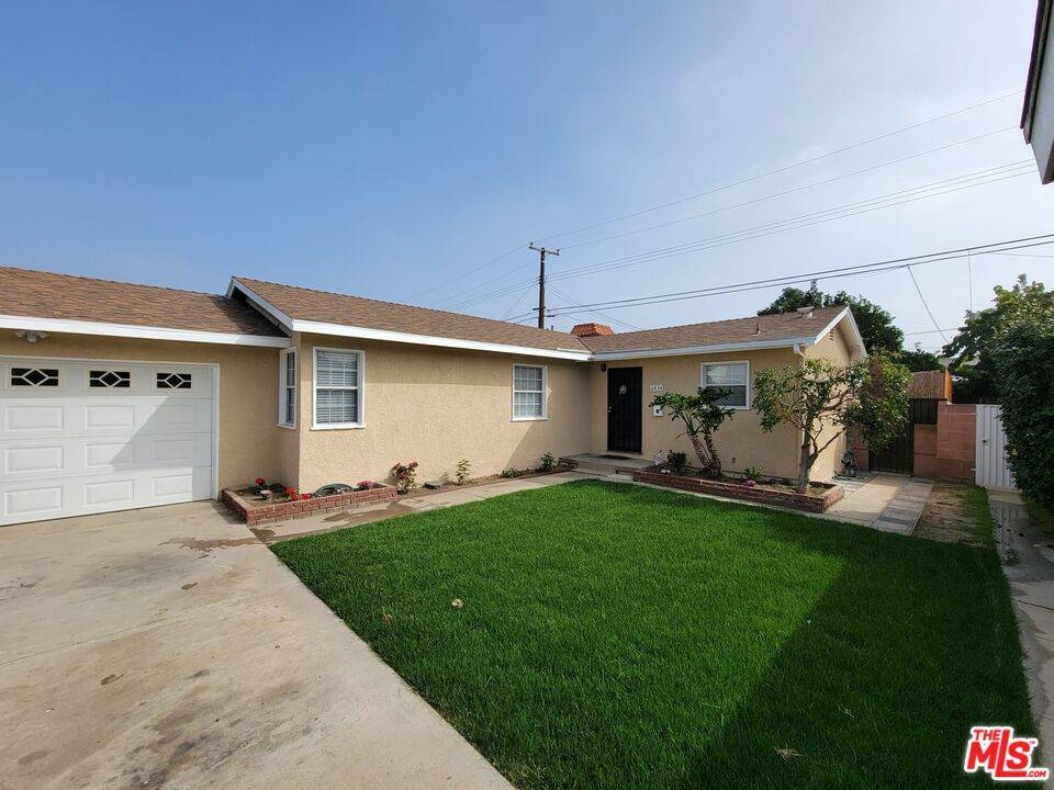 Paramount, CA 90723,6834 Severn Dr