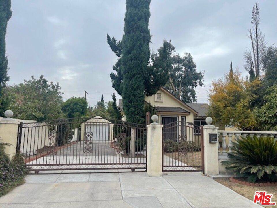 Van Nuys, CA 91405,15226 Covello St