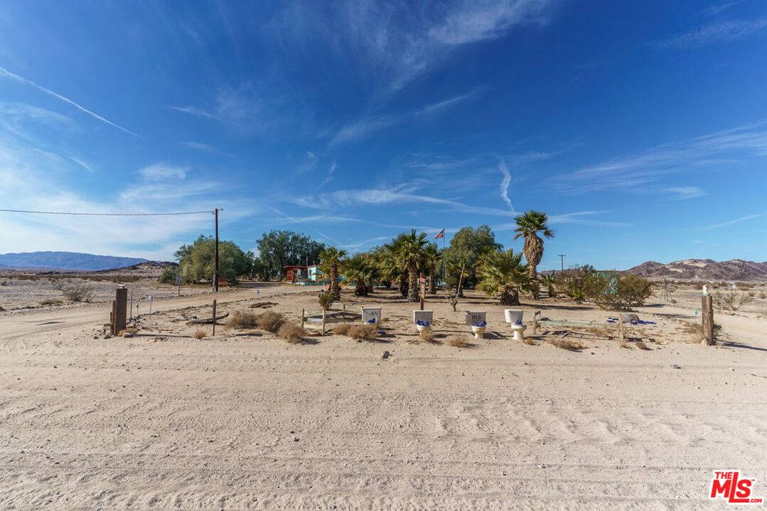 Twentynine Palms, CA 92277,3534 Blower Rd