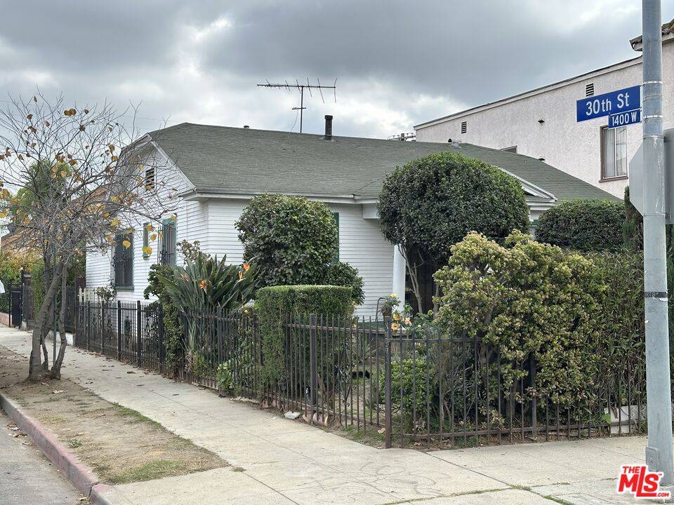 Los Angeles, CA 90007,3000 Van Buren Pl