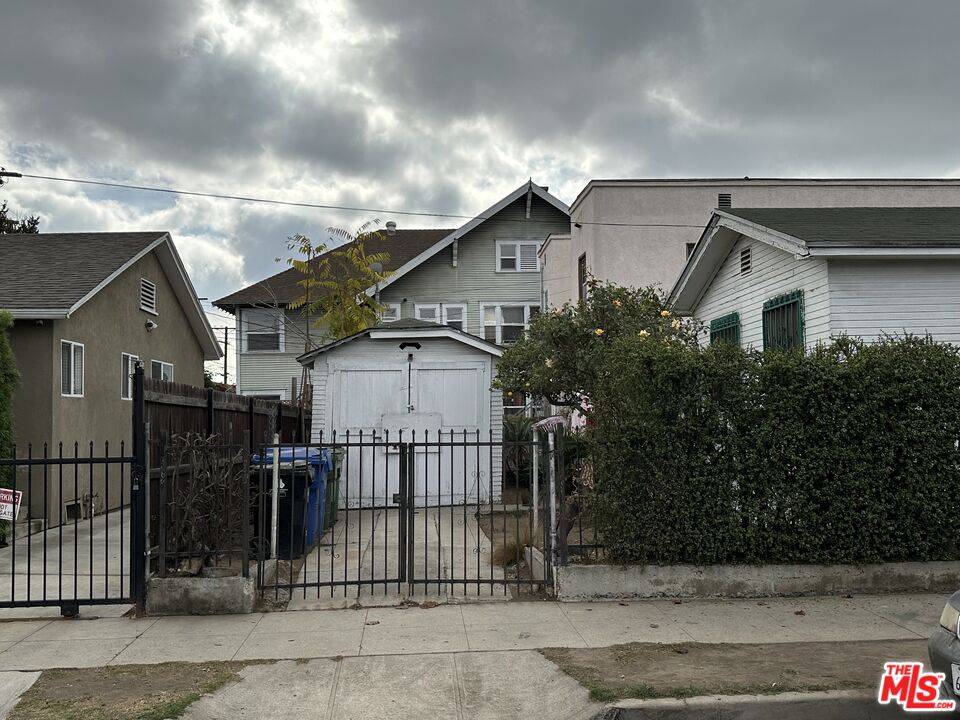 Los Angeles, CA 90007,3000 Van Buren Pl