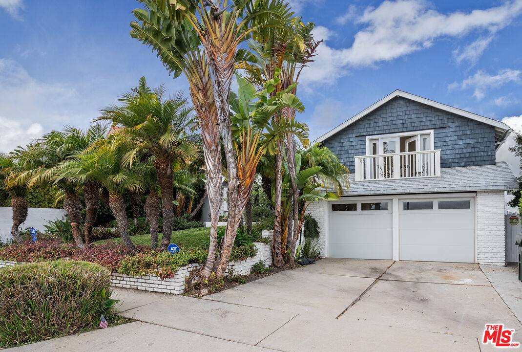 Malibu, CA 90265,18425 Coastline Dr