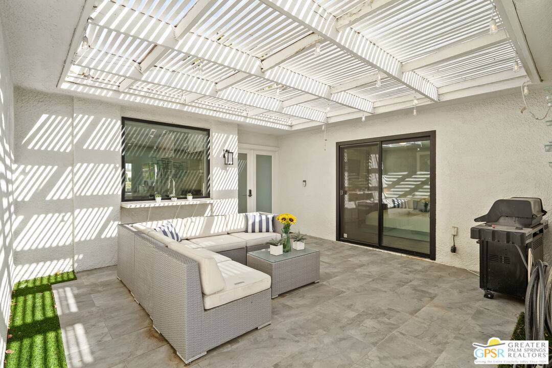 Rancho Mirage, CA 92270,104 Avenida Las Palmas