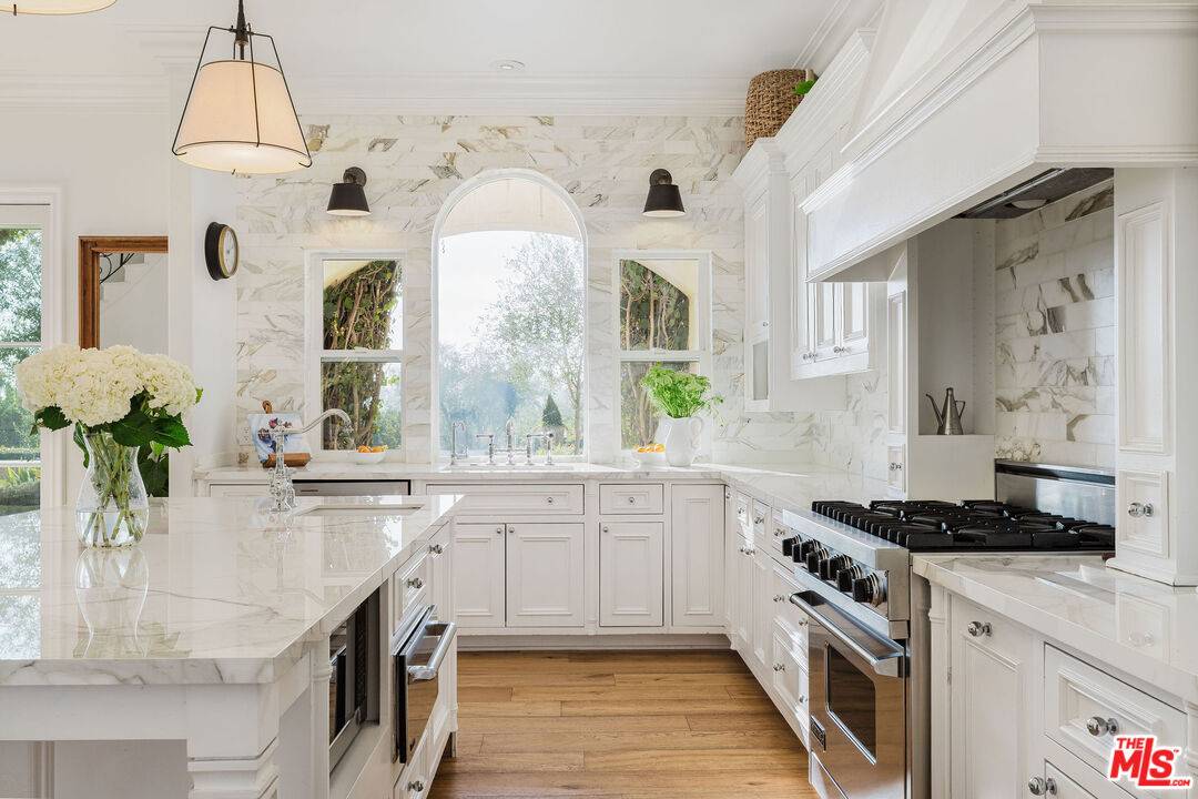 Somis, CA 93066,6201 Old Balcom Canyon Rd