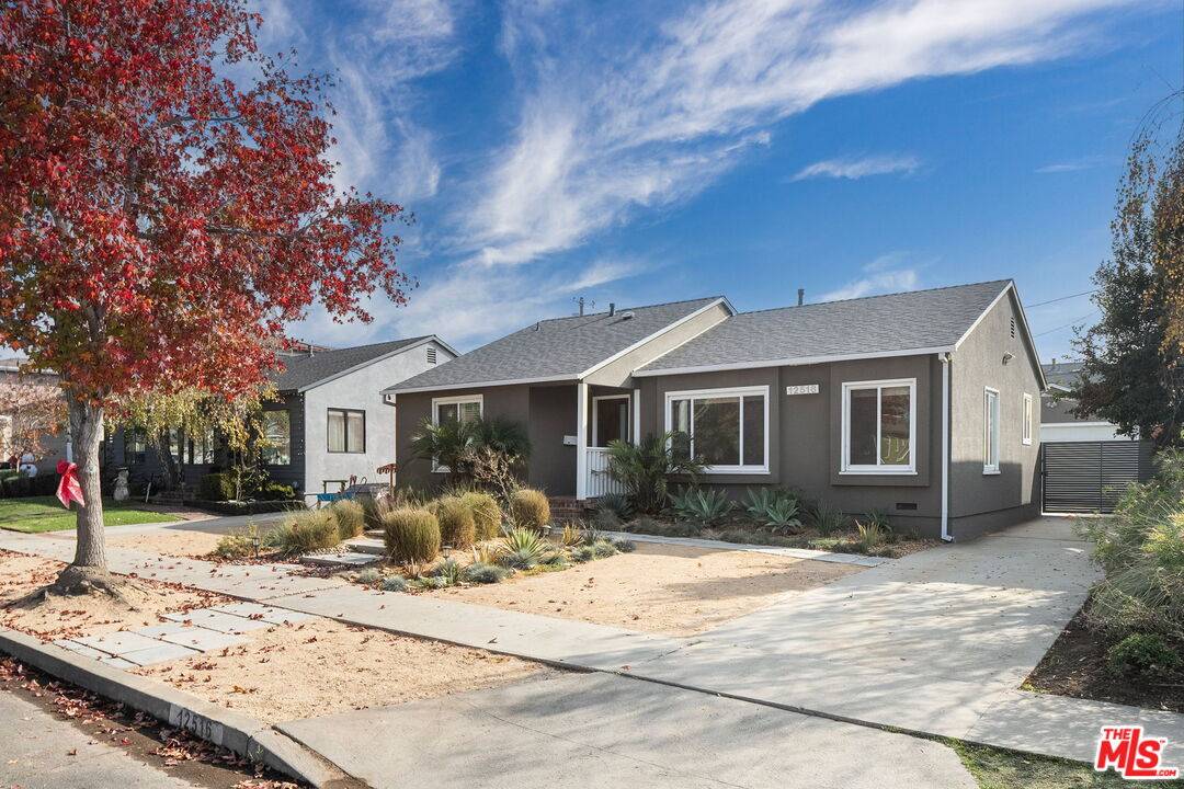 Los Angeles, CA 90066,12516 Stanwood Pl