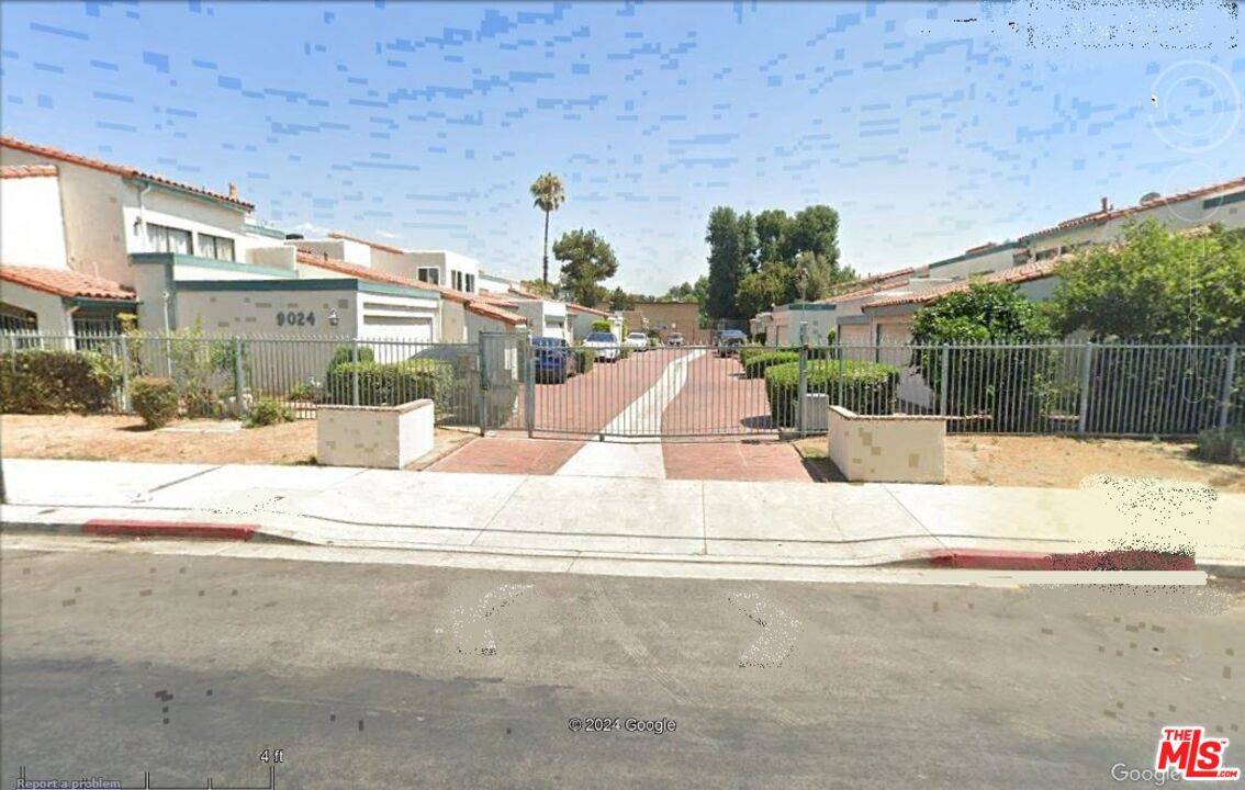 Panorama City, CA 91402,9024 Willis Ave #8