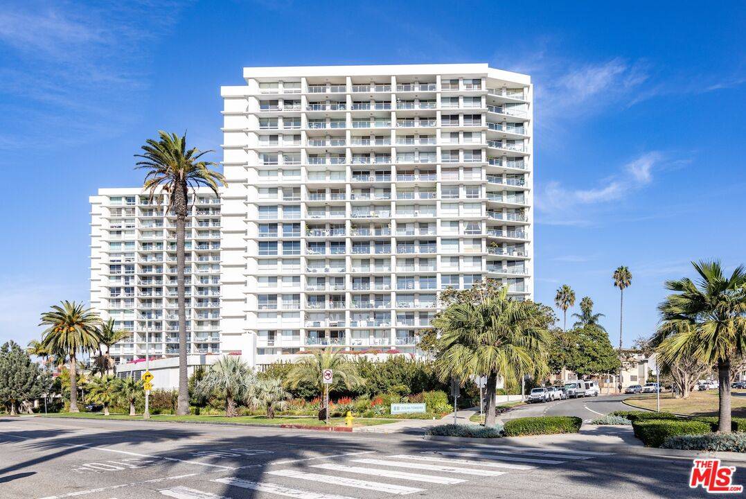 Santa Monica, CA 90402,201 Ocean Ave #304B