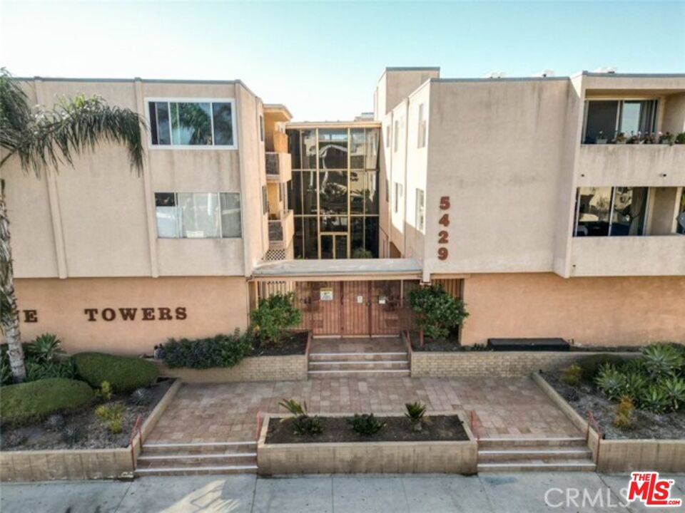 Encino, CA 91316,5429 Newcastle Ave #106