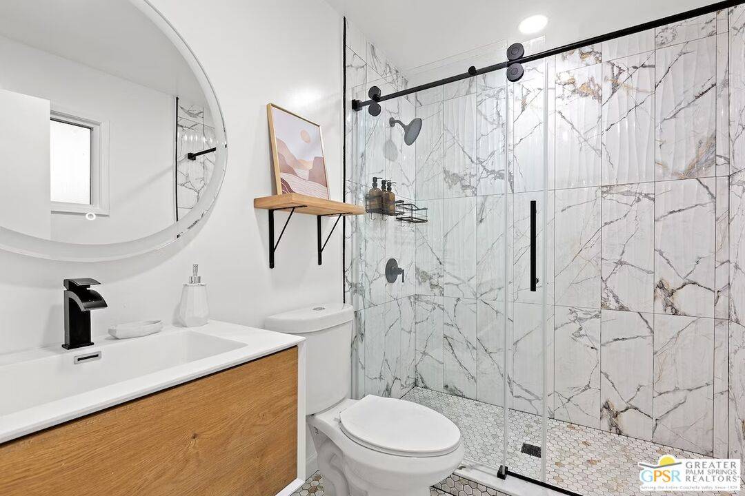 Joshua Tree, CA 92252,4790 Avenida La Candela
