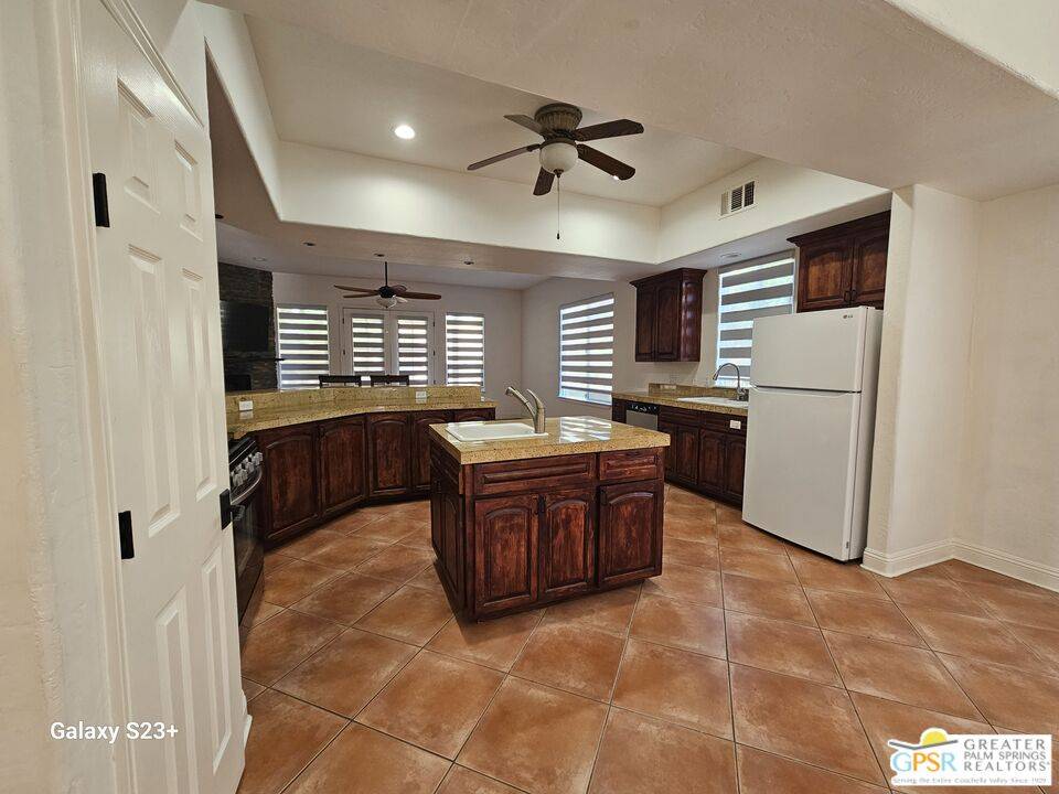 Desert Hot Springs, CA 92240,64769 Pinehurst Cir
