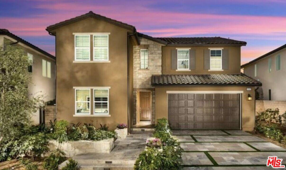Santa Clarita, CA 91350,19108 Lauren Ln