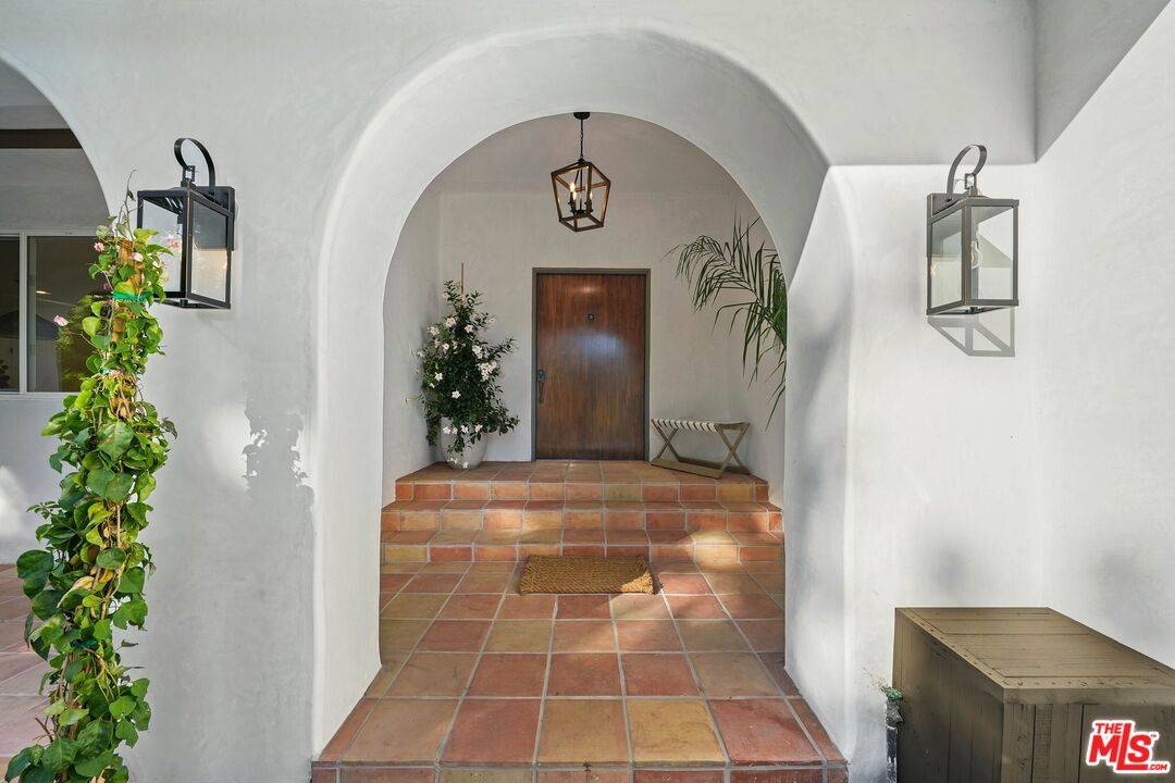 Ojai, CA 93023,431 Montana Cir