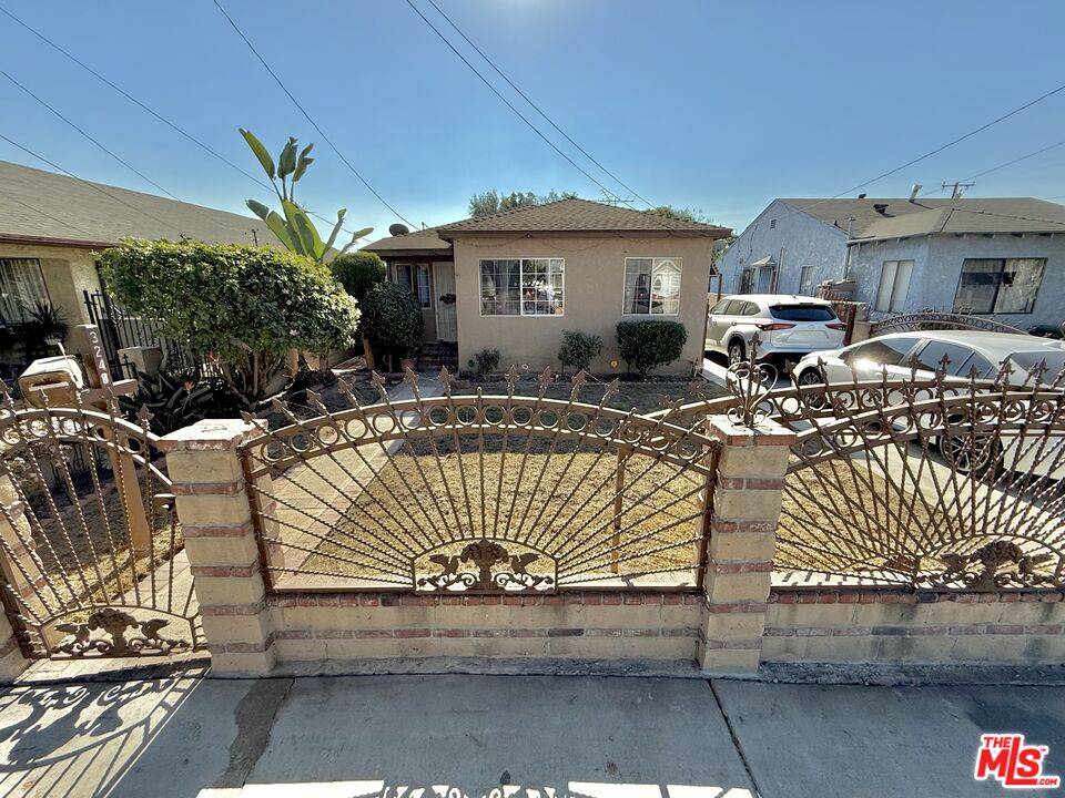 Inglewood, CA 90303,3248 W 112th St