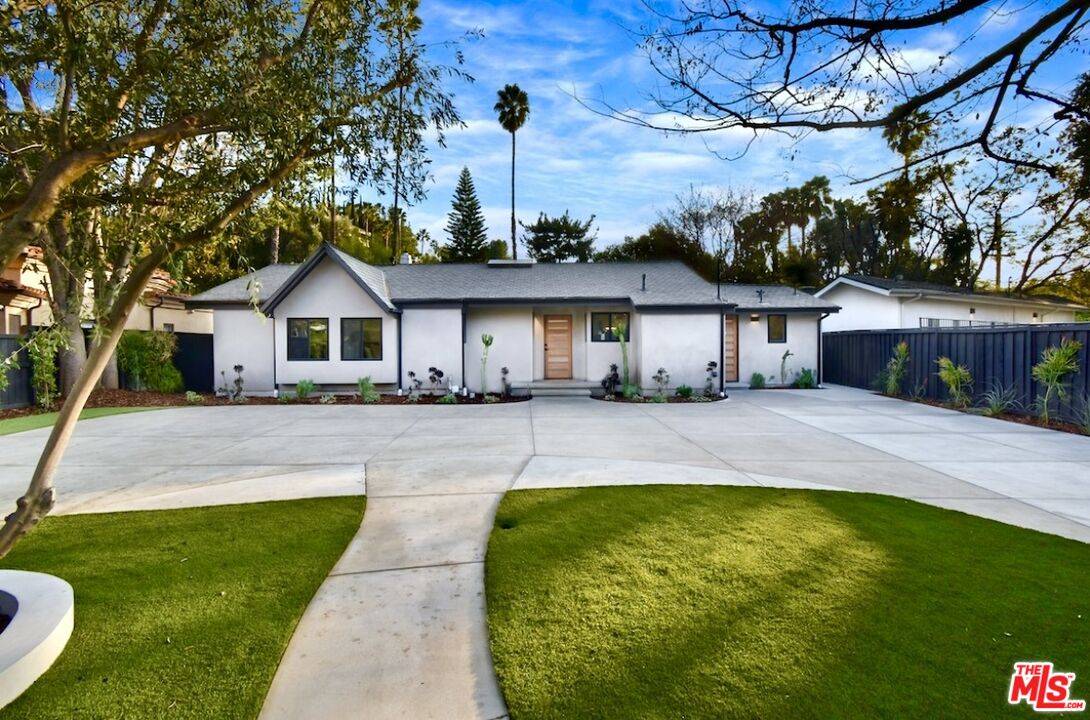 Encino, CA 91436,4512 Libbit Ave