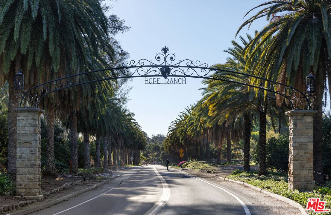Santa Barbara, CA 93110,4400 Via Abrigada