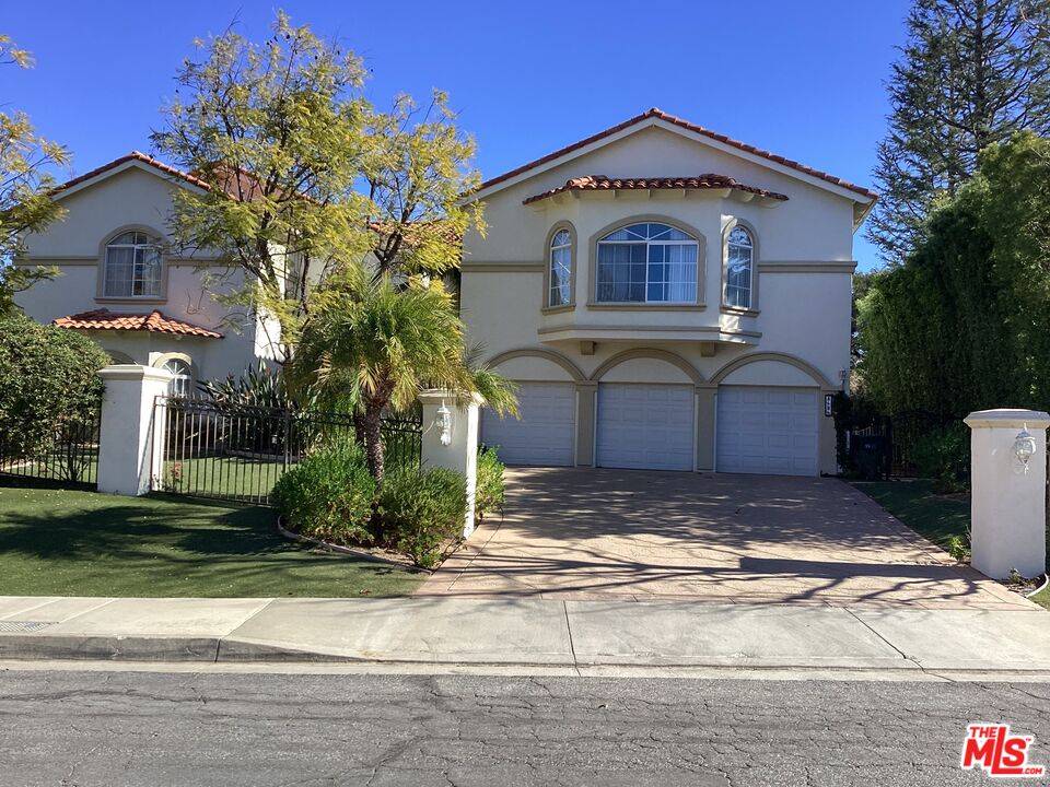 Calabasas, CA 91302,4196 Vicasa Dr