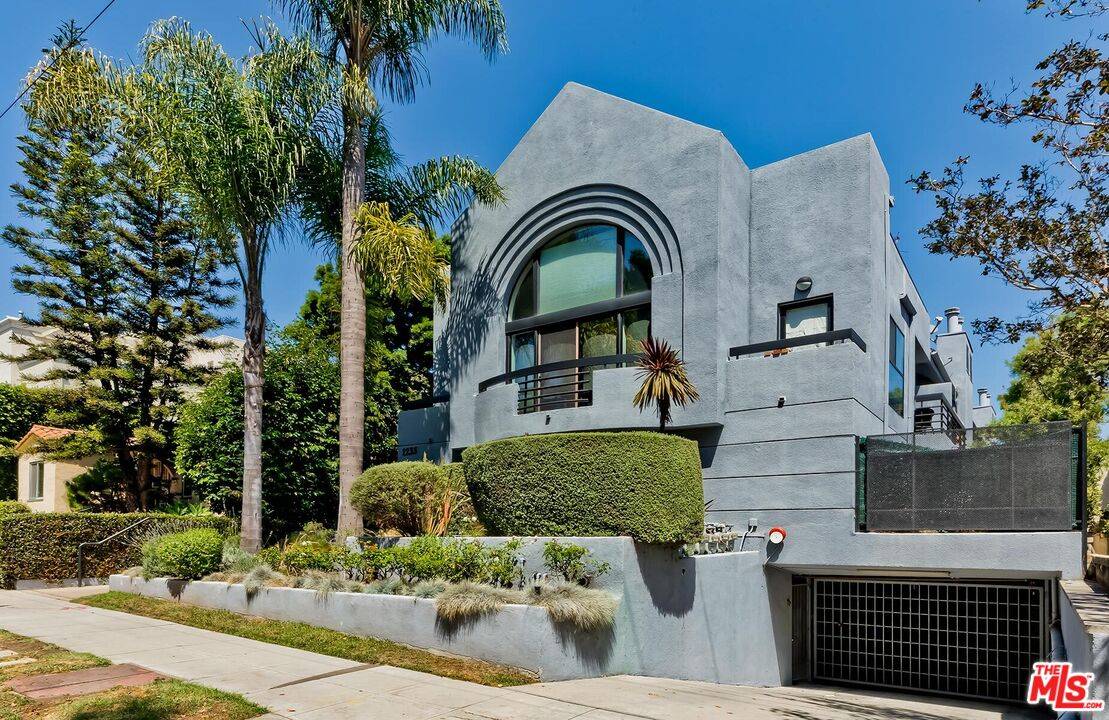 Santa Monica, CA 90404,1235 Yale St #3