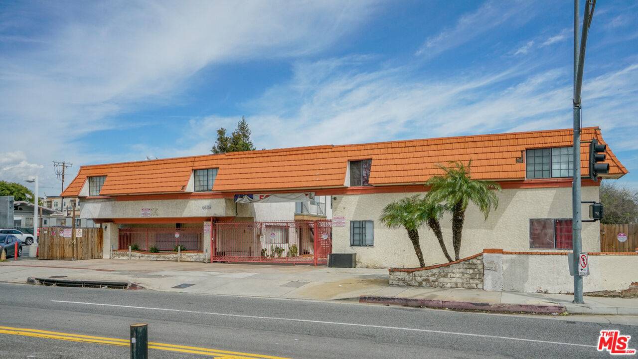 Valley Village, CA 91607,4636 Laurel Canyon Blvd