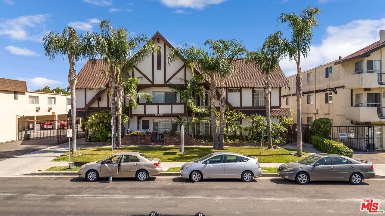 Northridge, CA 91324,18540 Prairie St