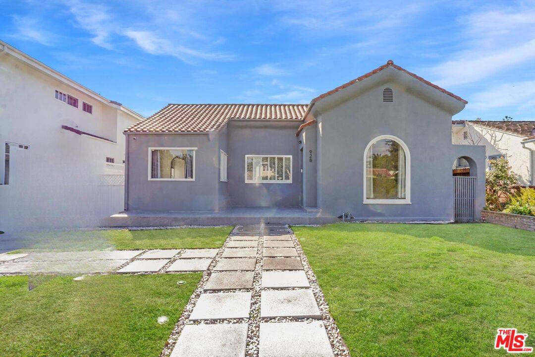 Santa Monica, CA 90403,928 26th St