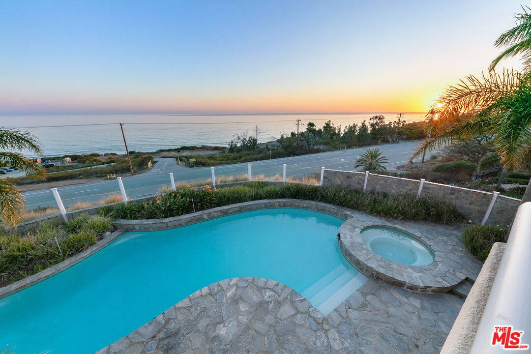 Malibu, CA 90265,32215 Pacific Coast Hwy