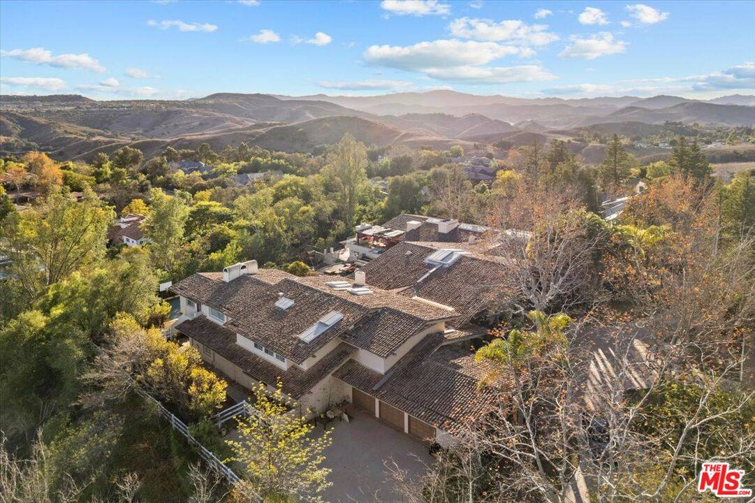 Hidden Hills, CA 91302,25120 Jim Bridger Rd