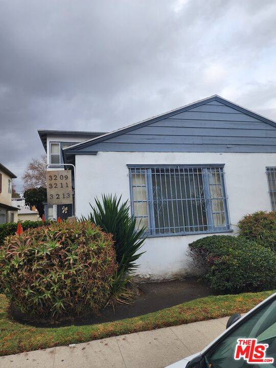 Los Angeles, CA 90008,3209 W Vernon Ave