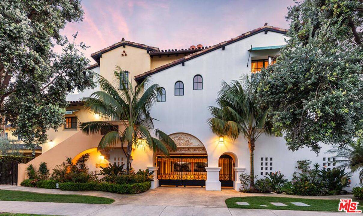 Santa Barbara, CA 93101,211 Bath St