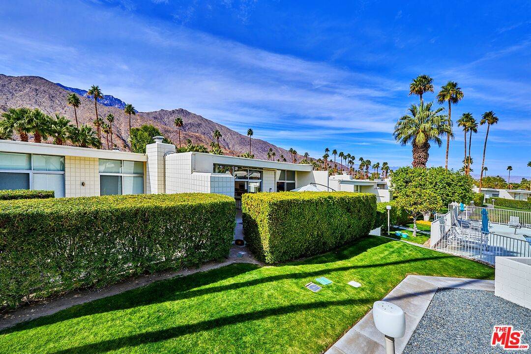 Palm Springs, CA 92264,760 E La Verne Way