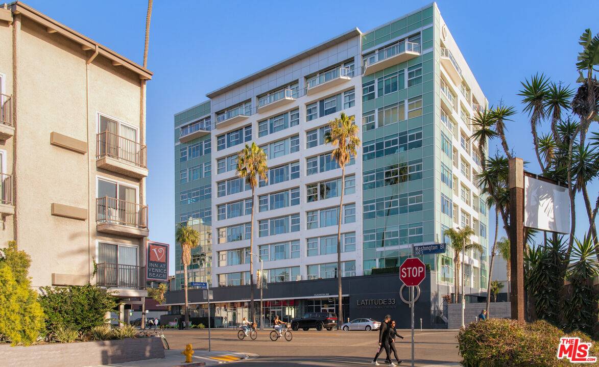 Marina Del Rey, CA 90292,3111 Via Dolce #903