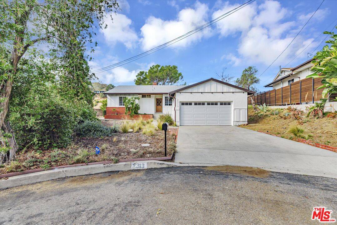 Los Angeles, CA 90046,2313 Laurelmont Pl