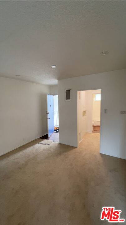 Pasadena, CA 91101,780 Earlham St #4