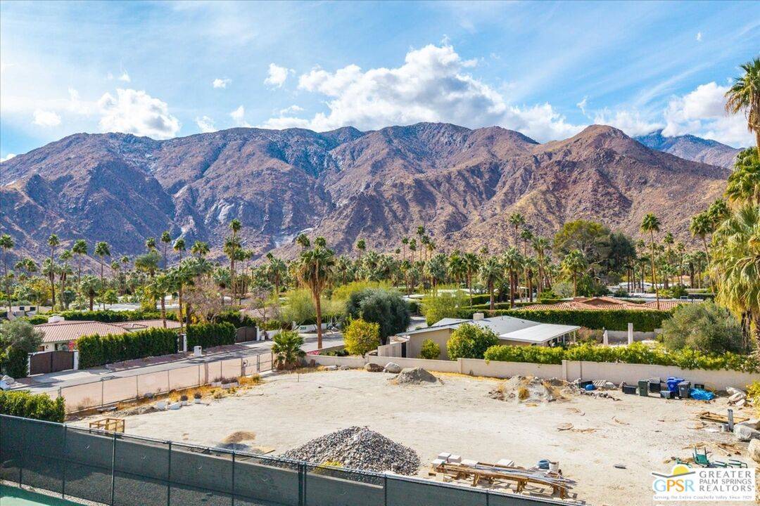 Palm Springs, CA 92262,330 W Stevens Rd