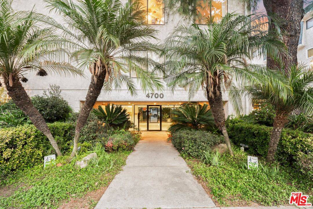 Sherman Oaks, CA 91403,4700 Natick Ave #306