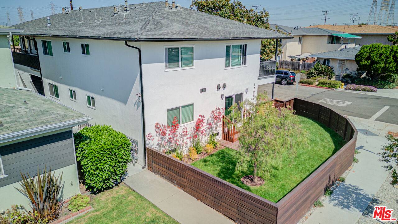 Torrance, CA 90504,17901 Crenshaw Blvd