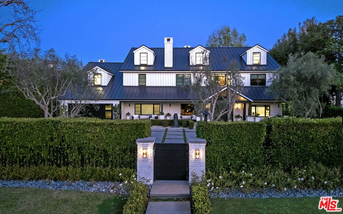 Los Angeles, CA 90049,124 S Cliffwood Ave