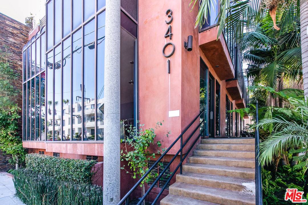 Marina Del Rey, CA 90292,3401 Pacific Ave #2A