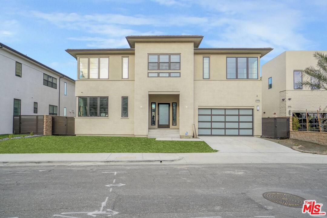 Porter Ranch, CA 91326,11848 N Hillsborough Ln