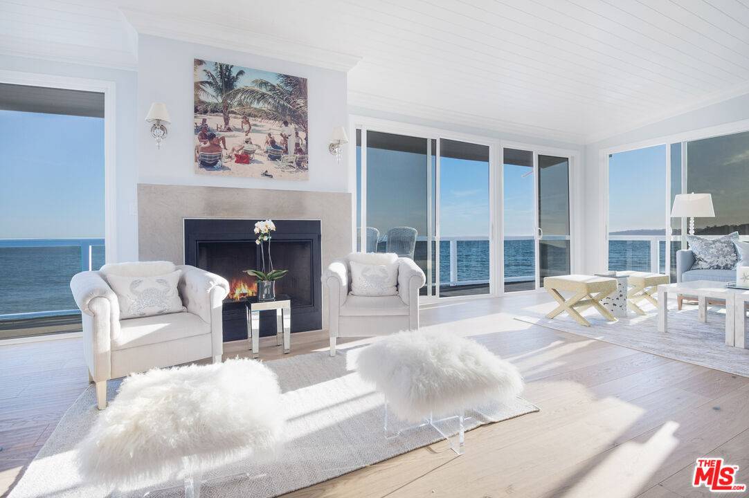 Malibu, CA 90265,25328 Malibu Rd