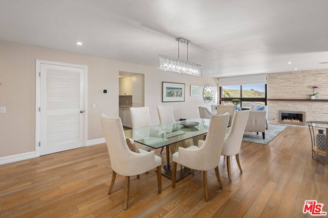 Playa Del Rey, CA 90293,8828 Pershing Dr #313