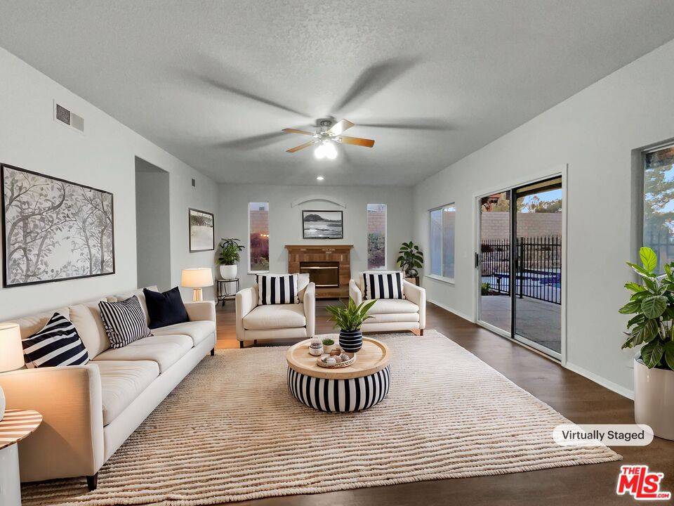 Palmdale, CA 93551,7323 Ojai Dr